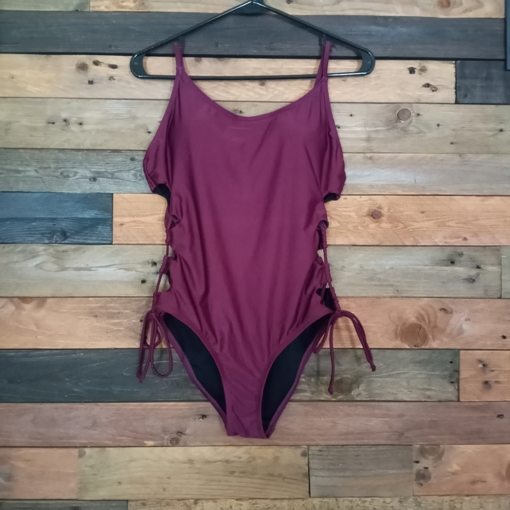 NWOT Grand Everest burgundy swimsuit - Medium - Picture 2 of 6